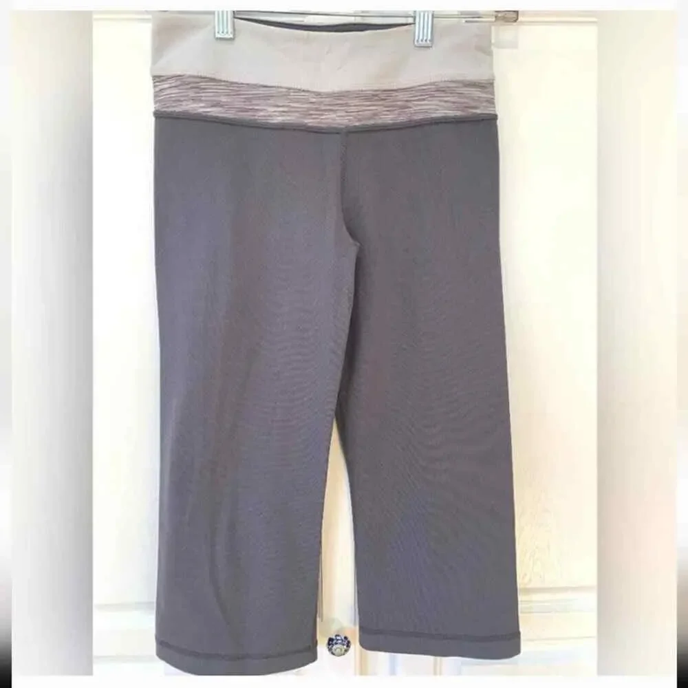 Lululemon LOT of TWO (2) Cropped Capri Gray Marled Leggings 4 (XS) REVERSIBLE